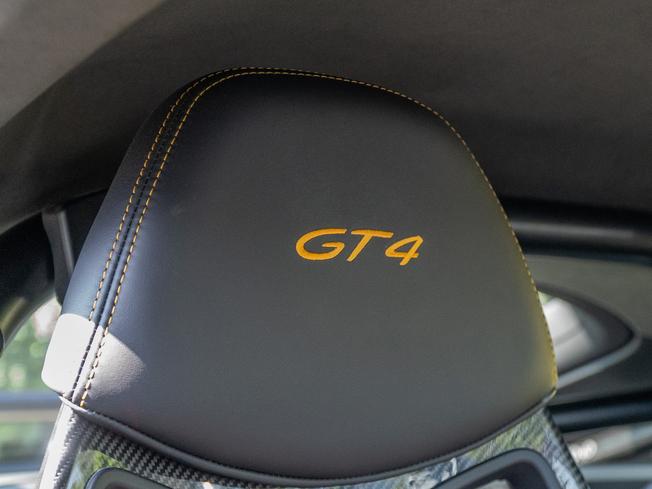 PORSCHE 718 Cayman Photo 12