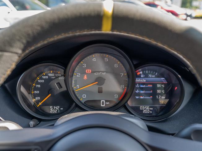PORSCHE 718 Cayman Photo 16