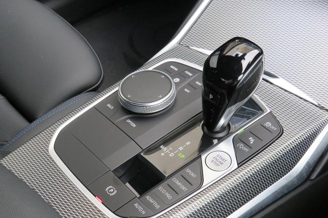 BMW 3 Series Photo 28