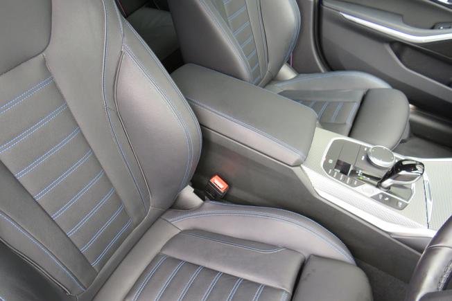 BMW 3 Series Photo 31