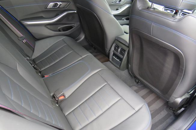 BMW 3 Series Photo 32