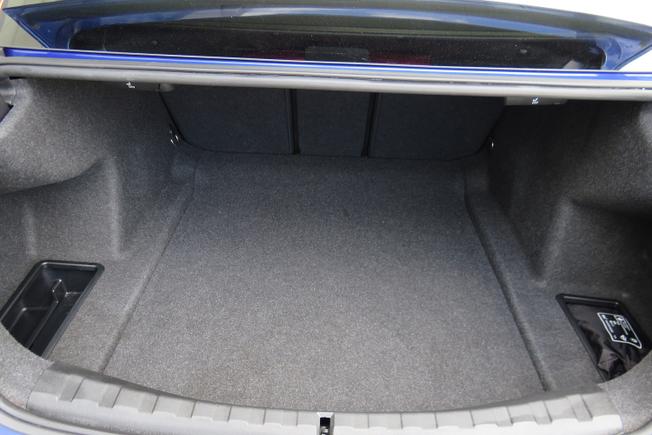BMW 3 Series Photo 35