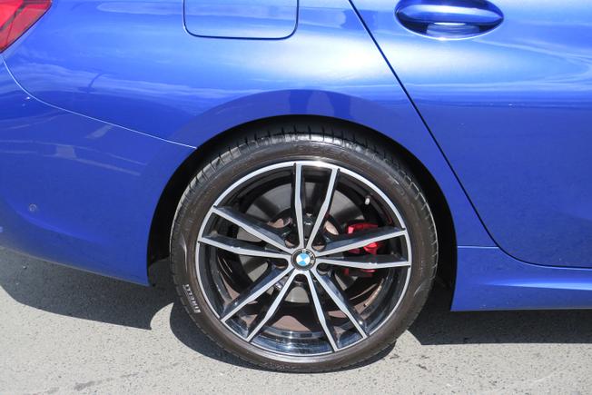 BMW 3 Series Photo 39