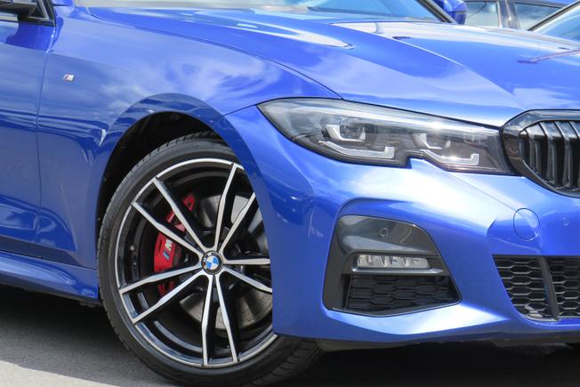 BMW 3 Series Photo 6
