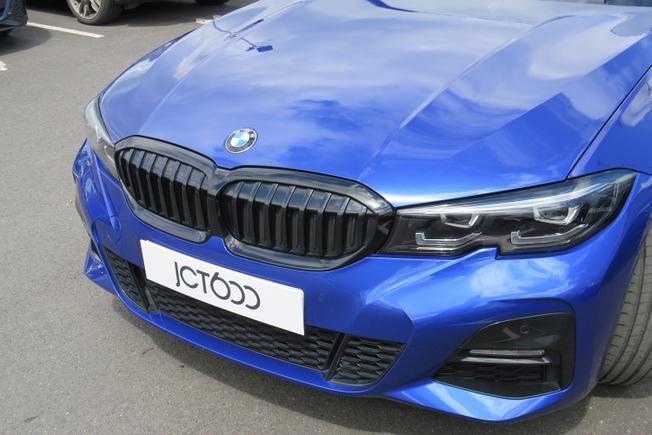 BMW 3 Series Photo 8