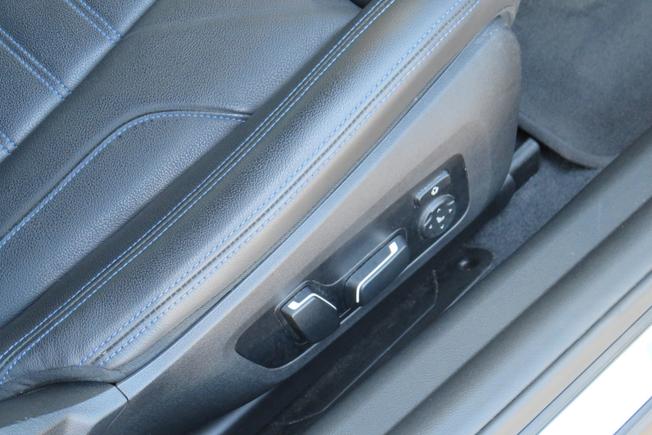 BMW 2 Series Photo 32