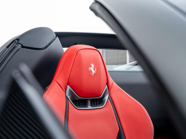 FERRARI 296gts Photo 20