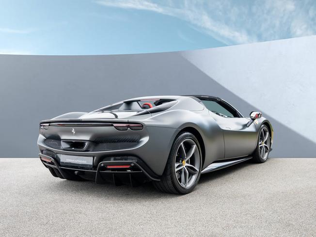 FERRARI 296gts Photo 3