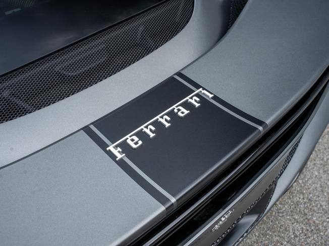 FERRARI 296gts Photo 33