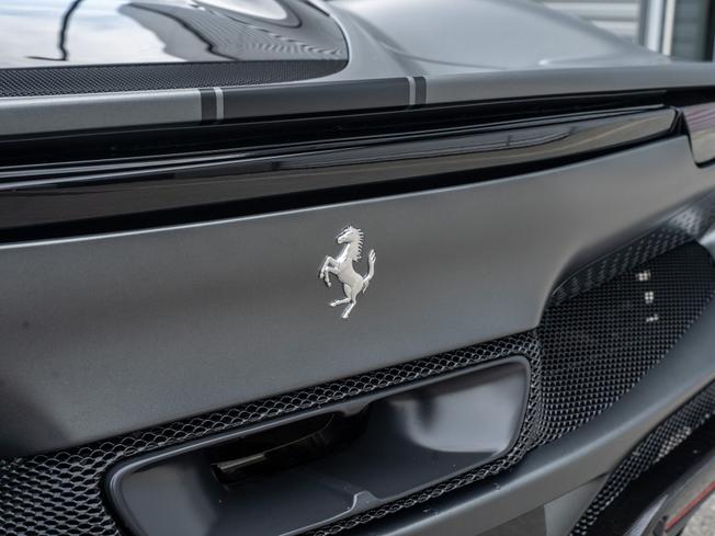 FERRARI 296gts Photo 34