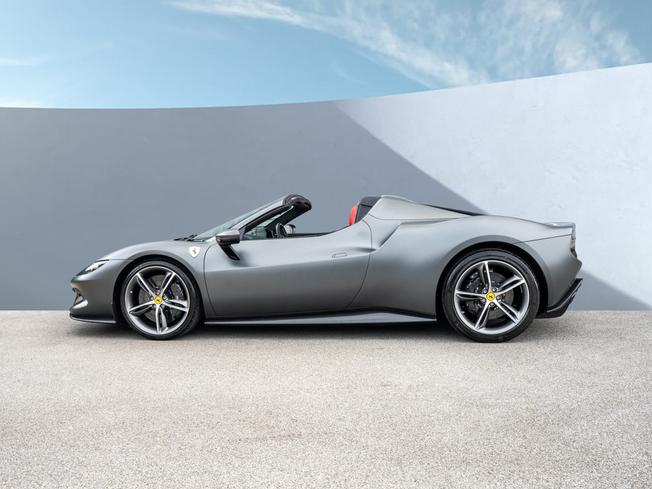 FERRARI 296gts Photo 6