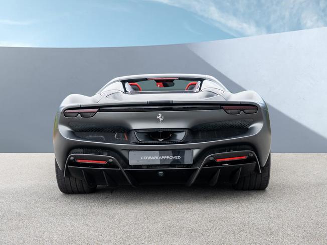 FERRARI 296gts Photo 8
