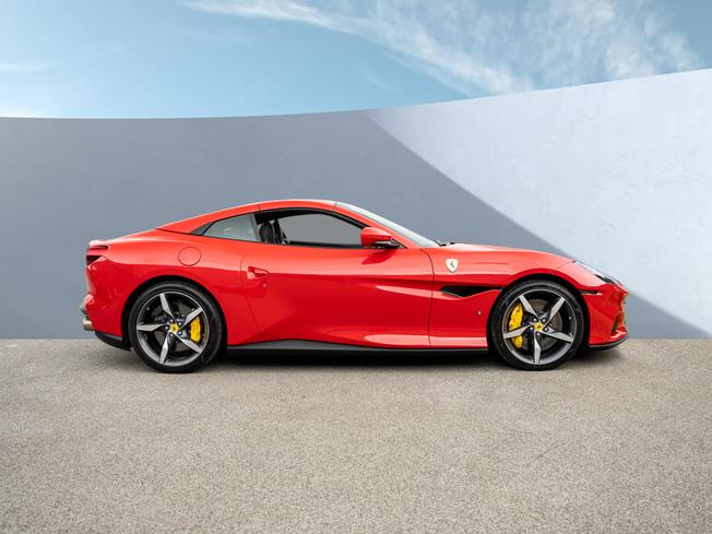 FERRARI Portofino M Photo 11