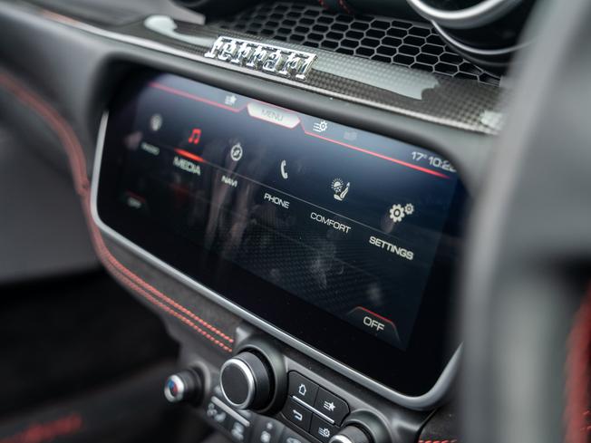FERRARI Portofino M Photo 13