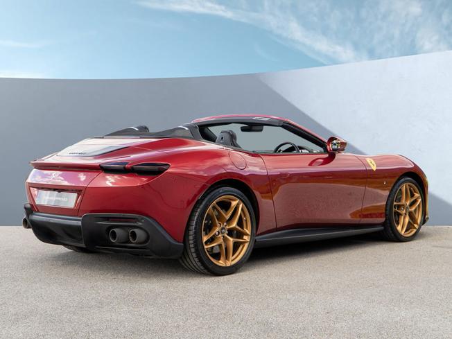 FERRARI Roma Spider Photo 10