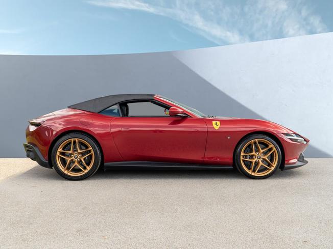 FERRARI Roma Spider Photo 11