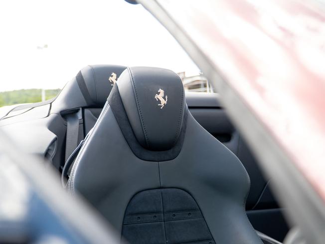FERRARI Roma Spider Photo 24