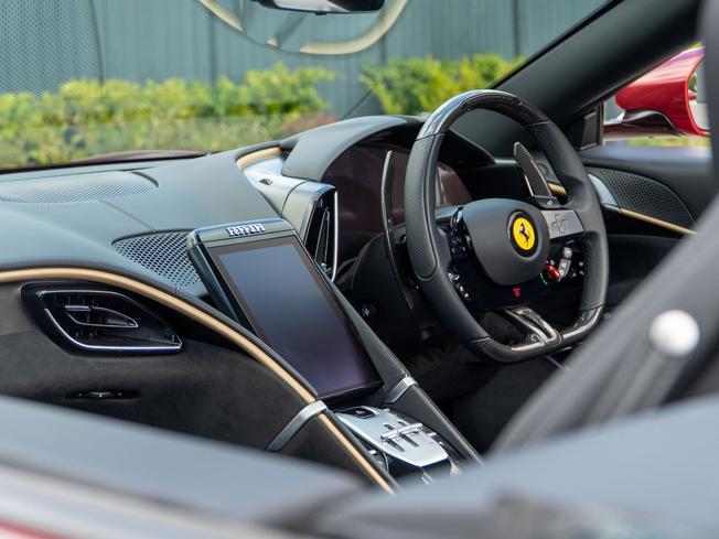 FERRARI Roma Spider Photo 28