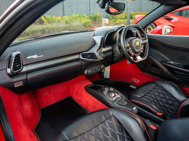 FERRARI 458 Photo 24