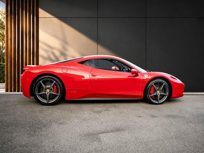 FERRARI 458 Photo 5
