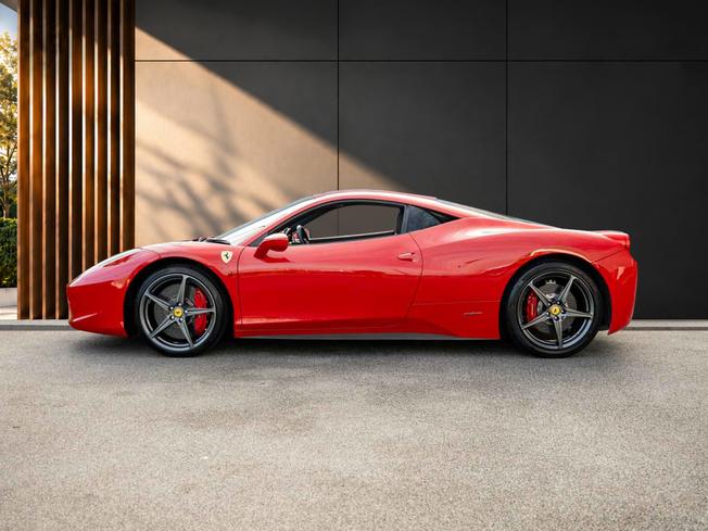 FERRARI 458 Photo 6