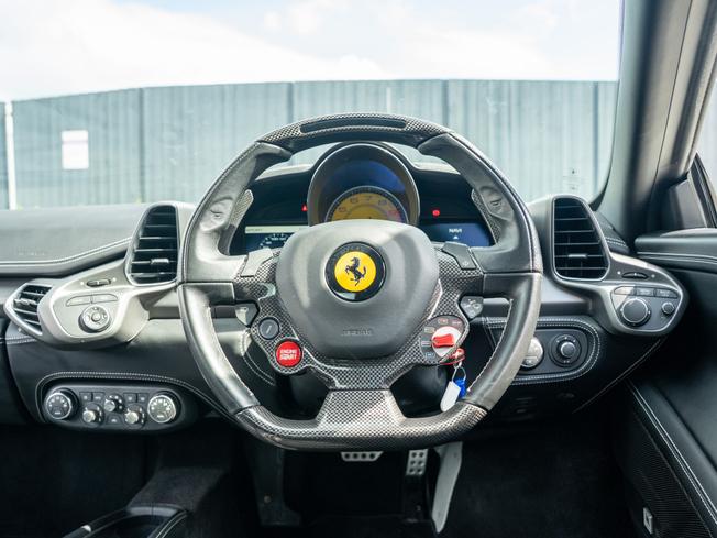 FERRARI 458 Photo 21