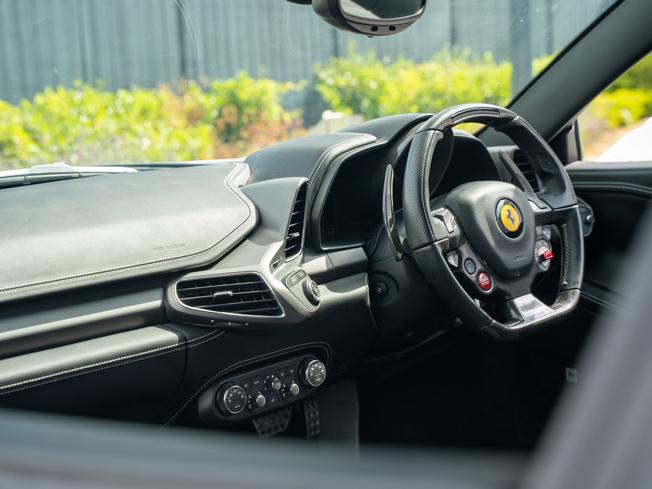 FERRARI 458 Photo 23