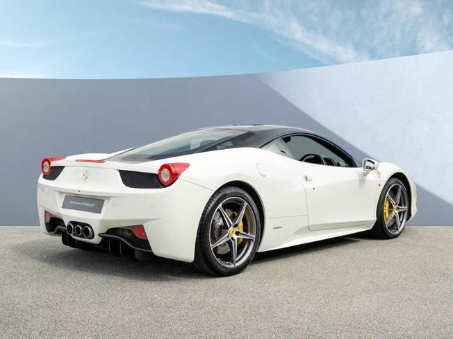 FERRARI 458 Photo 3