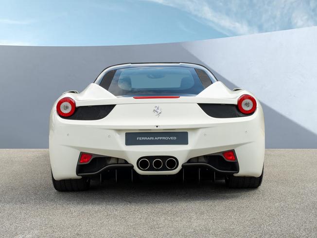 FERRARI 458 Photo 8
