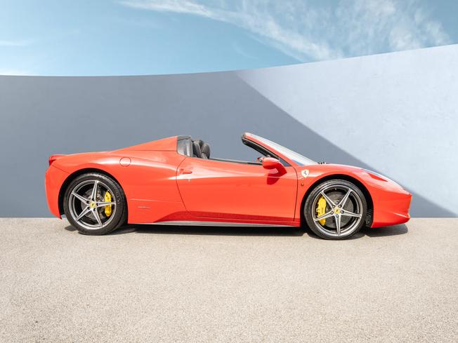 FERRARI 458 Spider Photo 11