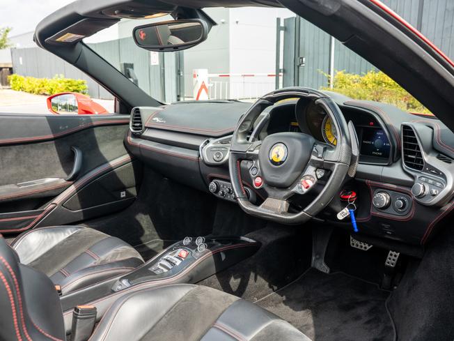 FERRARI 458 Spider Photo 21