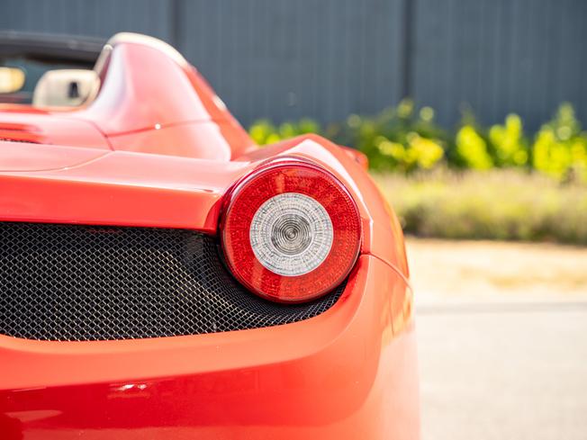 FERRARI 458 Spider Photo 30