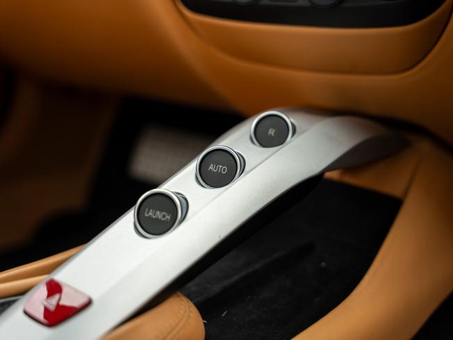 FERRARI F12 Berlinetta Photo 14