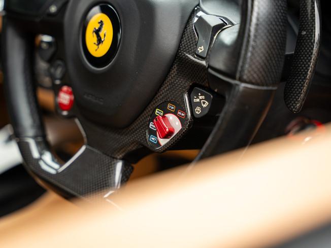 FERRARI F12 Berlinetta Photo 21