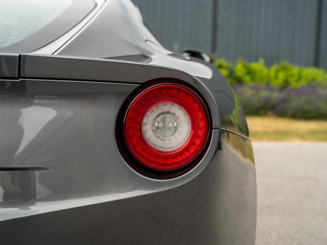 FERRARI F12 Berlinetta Photo 29