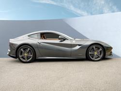 FERRARI F12 Berlinetta Photo 5