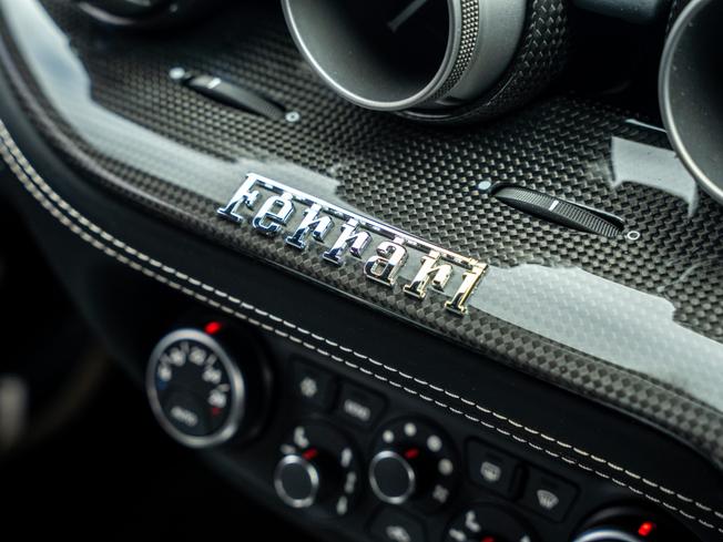 Ferrari F12 Berlinetta Photo 12