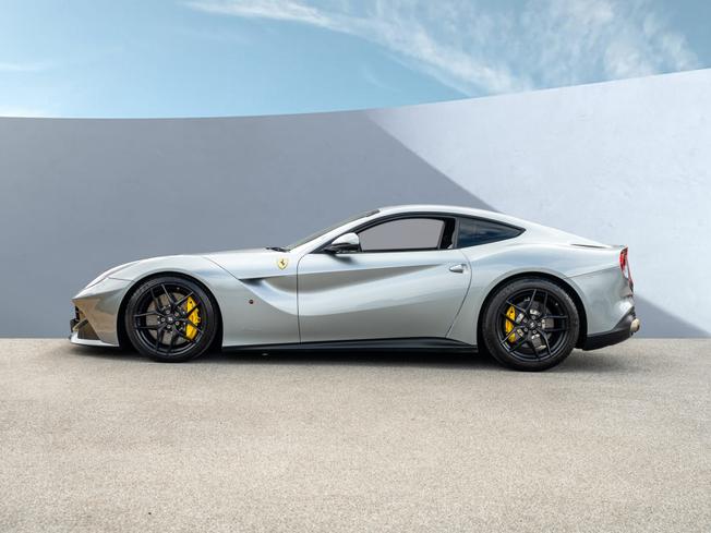 Ferrari F12 Berlinetta Photo 6