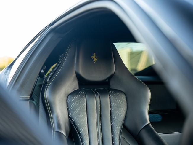 FERRARI F12 Berlinetta Photo 19