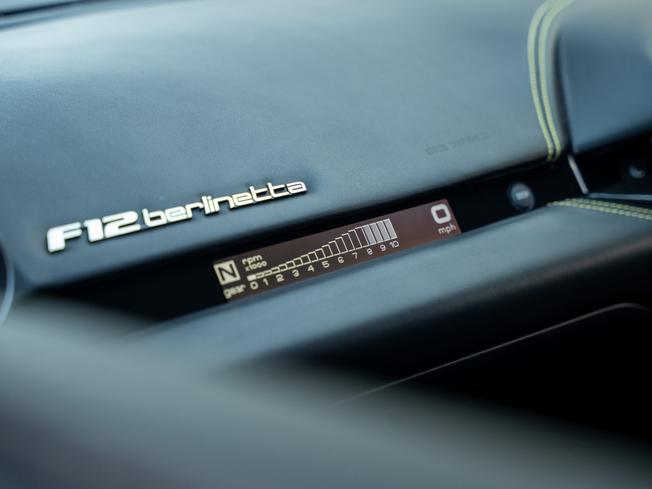 FERRARI F12 Berlinetta Photo 26