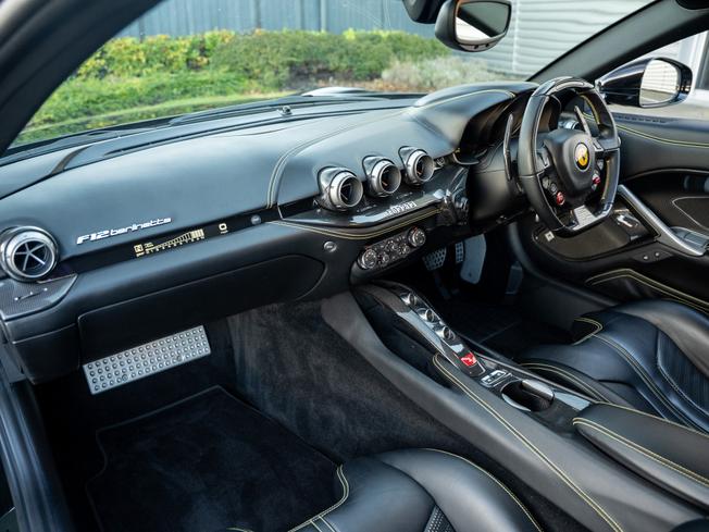 FERRARI F12 Berlinetta Photo 28