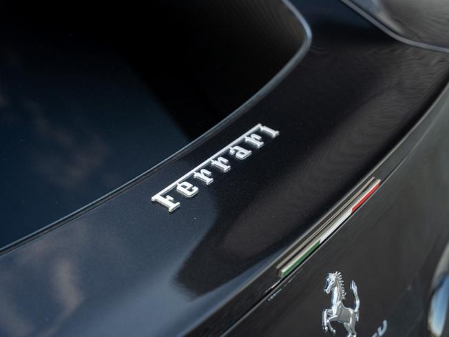 FERRARI F12 Berlinetta Photo 35