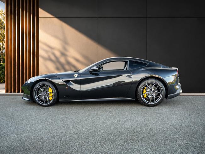 FERRARI F12 Berlinetta Photo 6