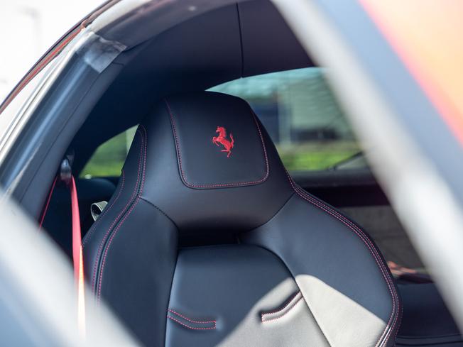 FERRARI F12 Berlinetta Photo 19
