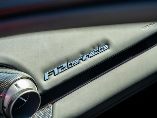 FERRARI F12 Berlinetta Photo 21