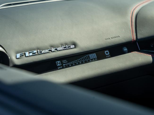 FERRARI F12 Berlinetta Photo 22