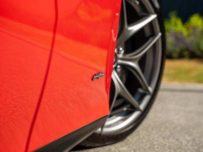 FERRARI F12 Berlinetta Photo 32