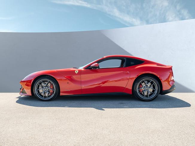 FERRARI F12 Berlinetta Photo 6