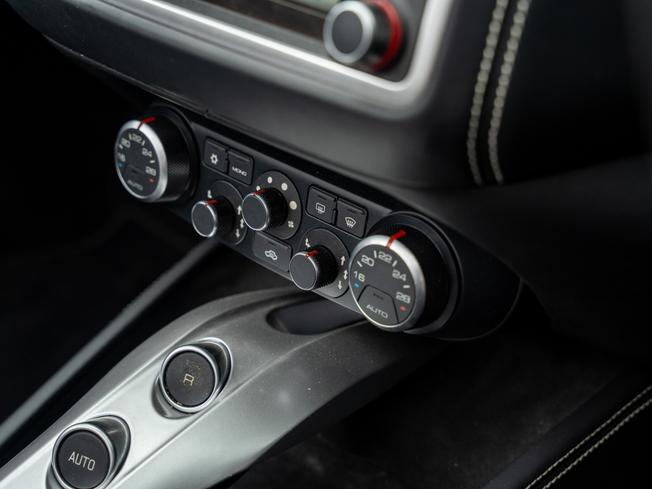 FERRARI California Photo 14