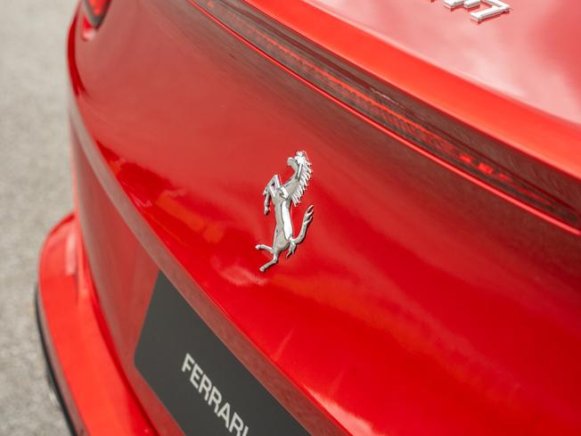 FERRARI California Photo 17